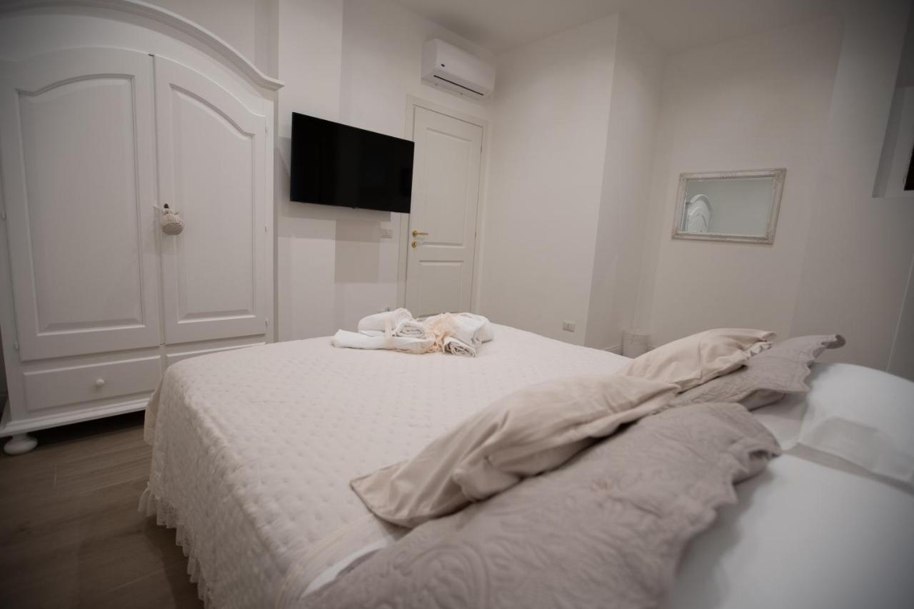 Suite Imperiale Colosseo Rome Bagian luar foto