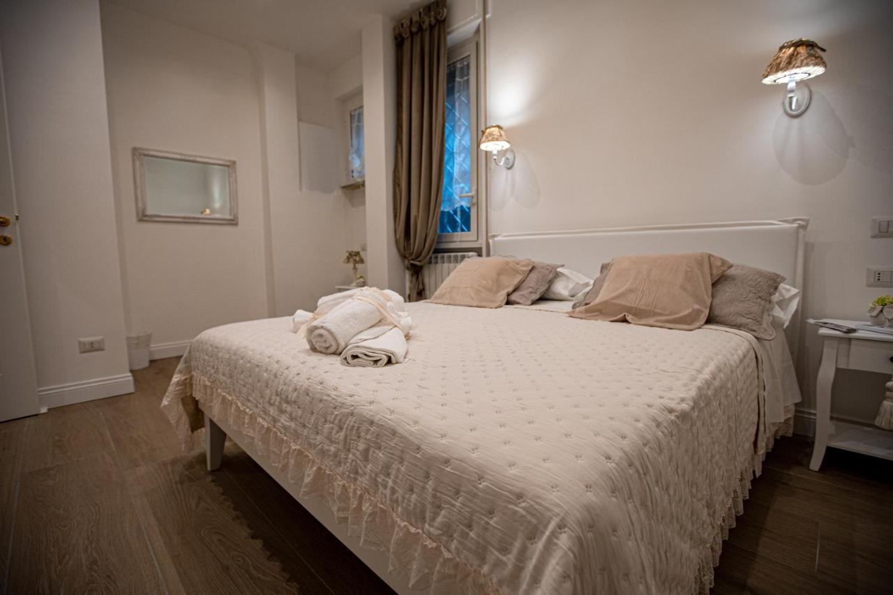 Suite Imperiale Colosseo Rome Bagian luar foto