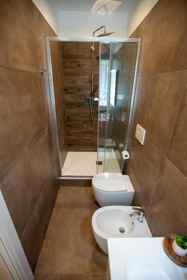 Suite Imperiale Colosseo Rome Bagian luar foto