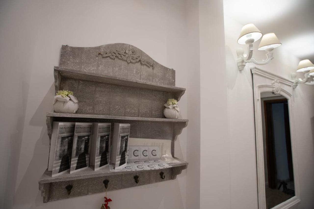 Suite Imperiale Colosseo Rome Bagian luar foto