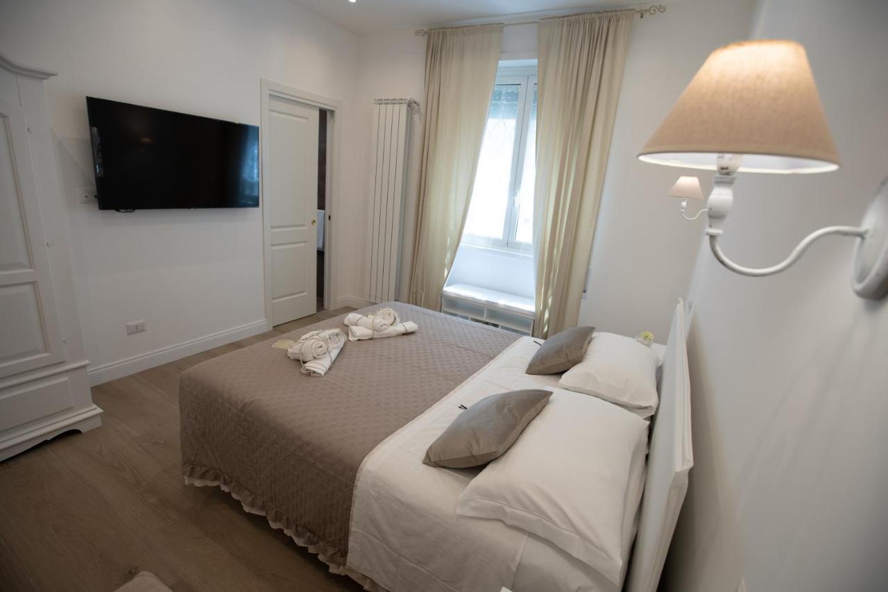 Suite Imperiale Colosseo Rome Bagian luar foto