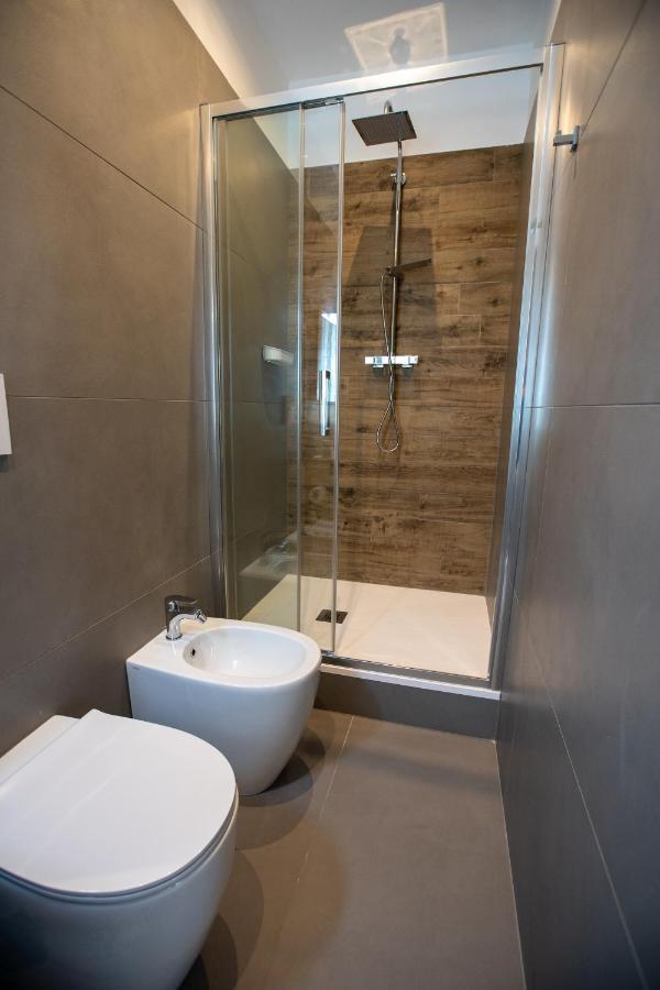 Suite Imperiale Colosseo Rome Bagian luar foto