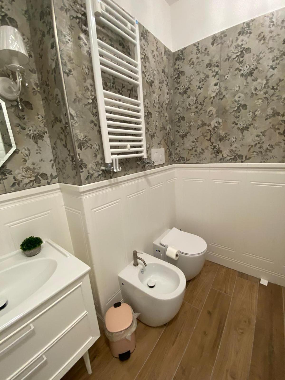 Suite Imperiale Colosseo Rome Bagian luar foto